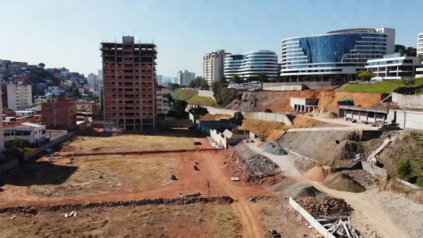 Terrenos urbanos em São Paulo e Rio de Janeiro para análise de preços