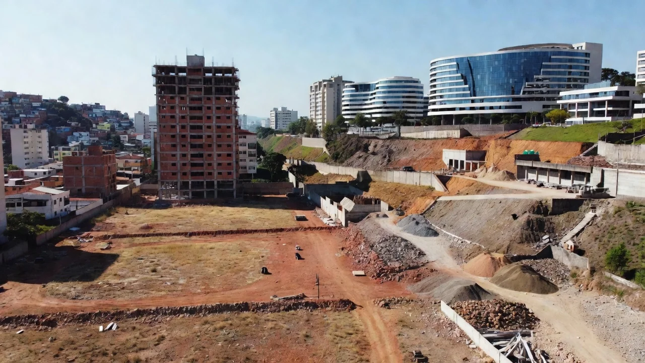 Terrenos urbanos em São Paulo e Rio de Janeiro para análise de preços