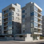 Edifícios residenciais brasileiros para comparação entre aluguel tradicional e temporada