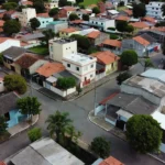 Bairro residencial brasileiro para cálculo de beta imobiliário local com transações reais