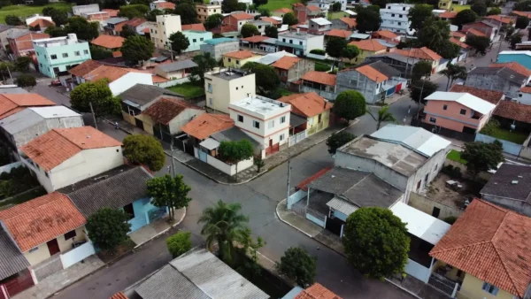 Bairro residencial brasileiro para cálculo de beta imobiliário local com transações reais