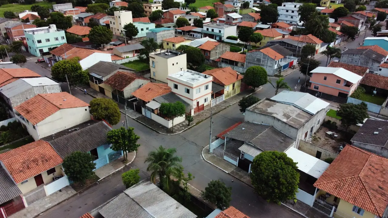 Bairro residencial brasileiro para cálculo de beta imobiliário local com transações reais